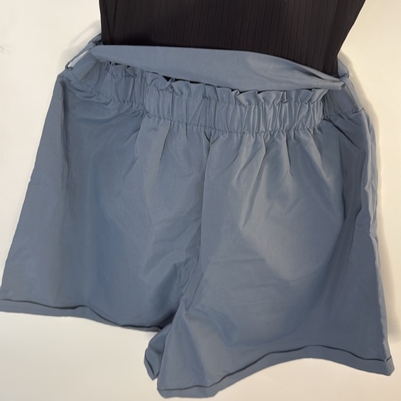 SHEIN Curve romper, ribbed jersey top with paperbag shorts attached - Picture 5 of 6